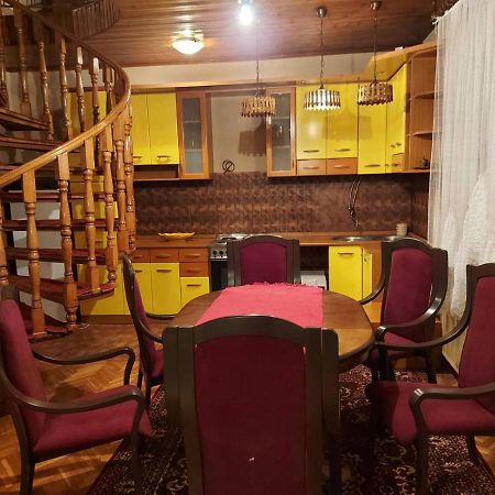 Danica I Vuk Appartement Ni Buitenkant foto